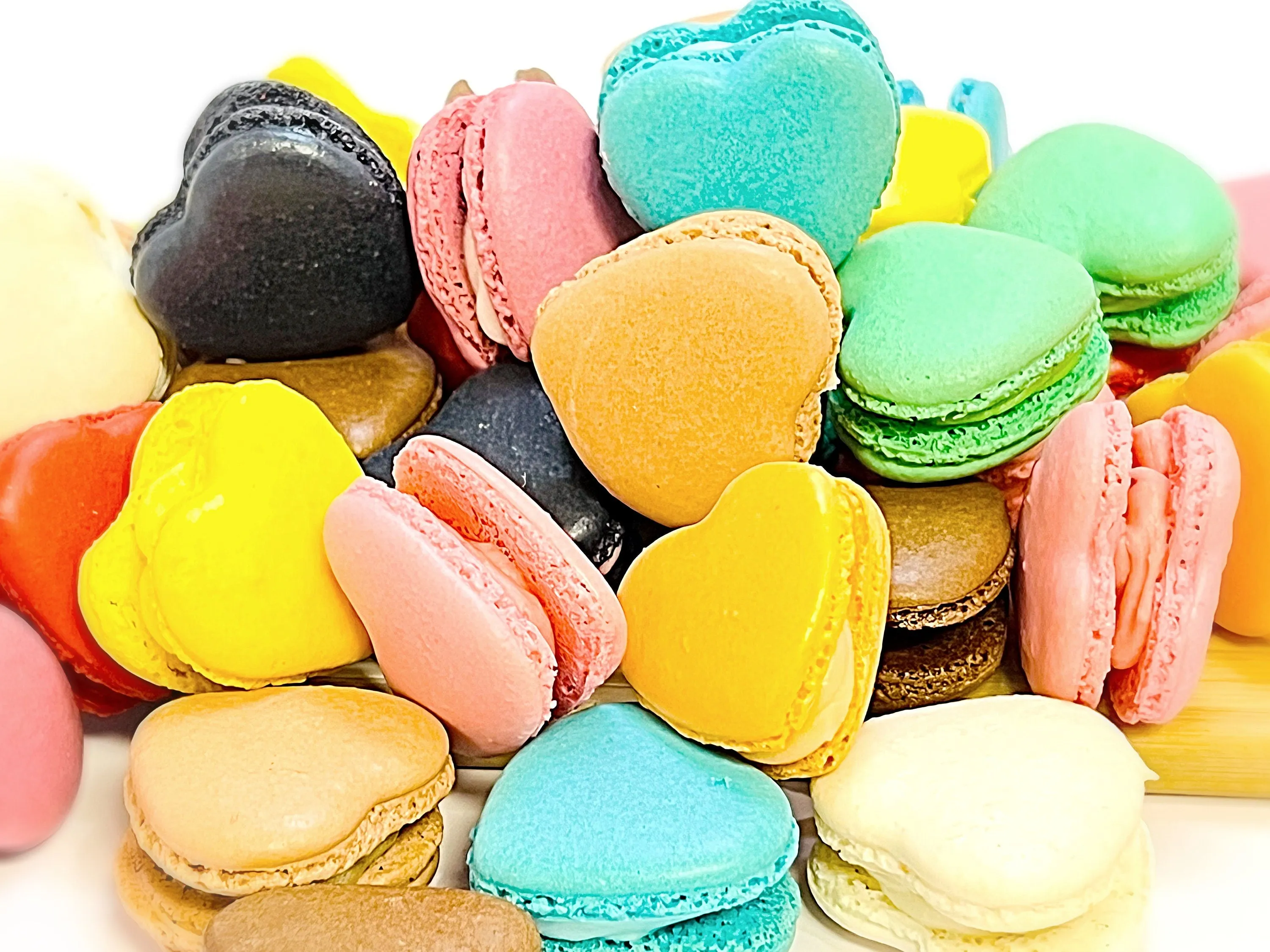 White Heart French Macarons | Ideal for Valentine's Day gifts, birthdays, weddings, anniversaries and more